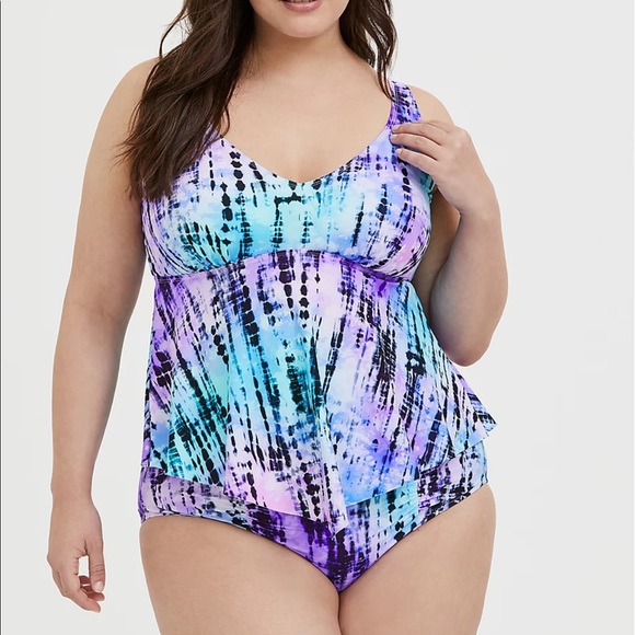 torrid Other - Torrid Blue & Purple Tie-Dye V-Neck Wireless Swimsuit (2 Piece) 4X Like New
